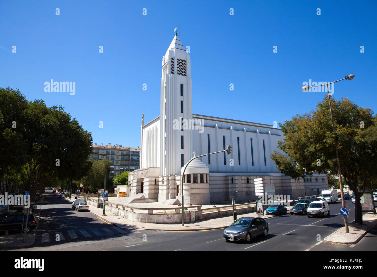 Lisbona, la capitale e la città più grande del Portogallo nel quartiere di Alfama sulla costa atlantica in Europa occidentale Foto Stock