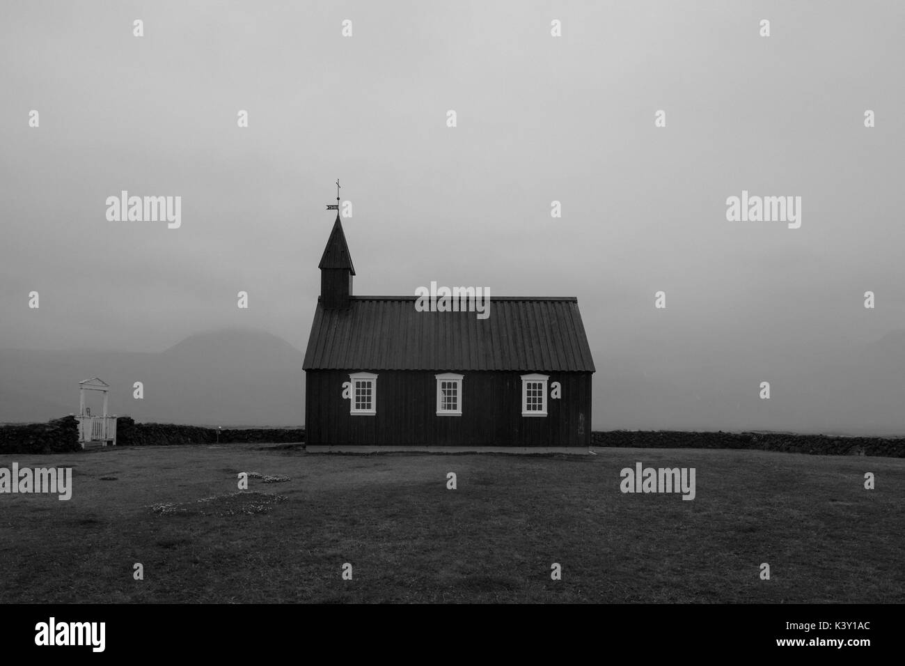 Il Búðakirkja chiesa nera in penisola Snaefellsnes, Islanda Foto Stock