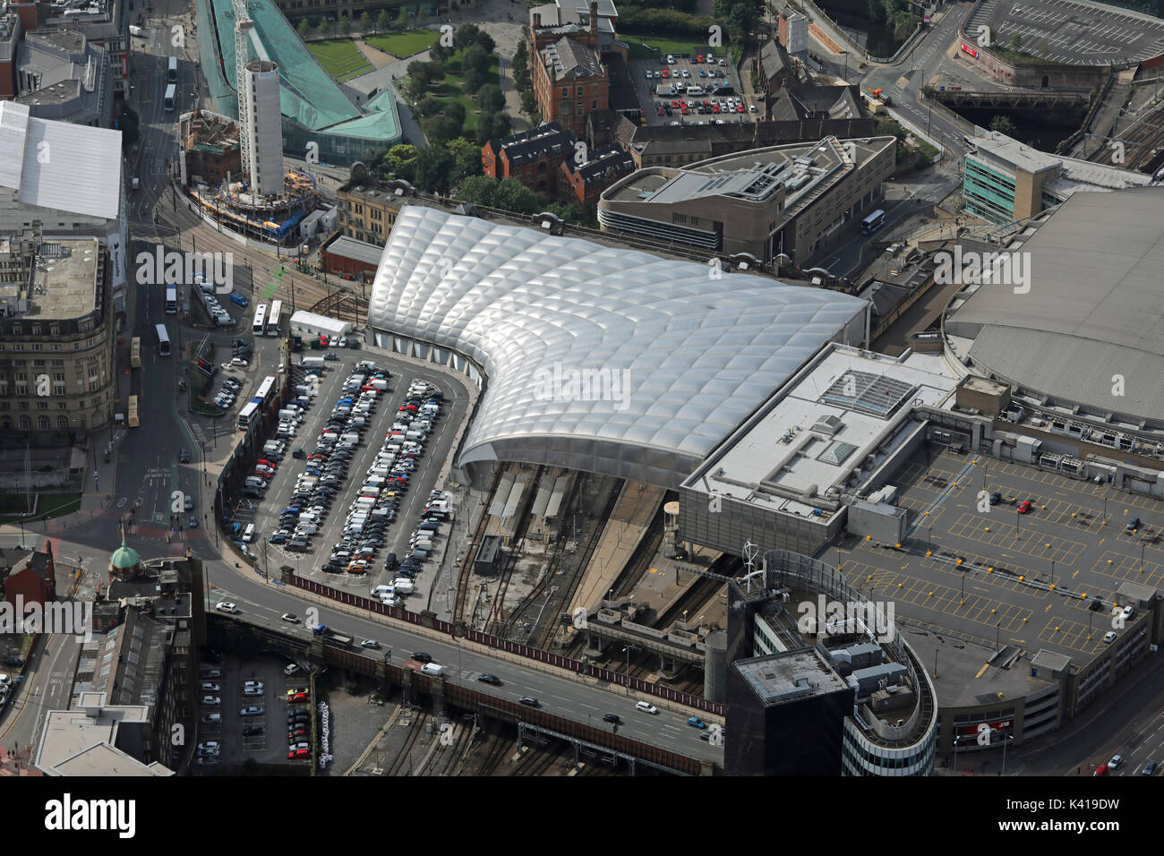 Vista aerea di Arena di Manchester e Manchester Victoria station, REGNO UNITO Foto Stock