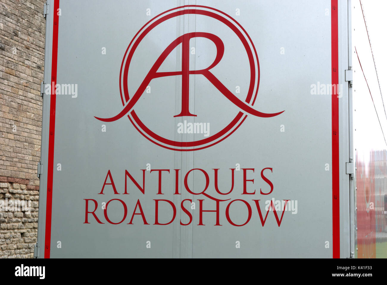 BBC Antiques Roadshow autocarro, Castello di Cardiff, Galles. Foto Stock