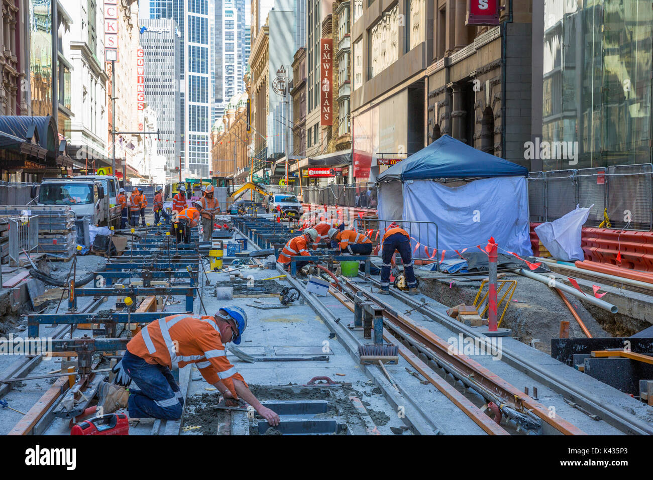 Ingegneria Edile lavori sul CBD di Sydney light rail progetto in George Street, Sydney, Australia Foto Stock