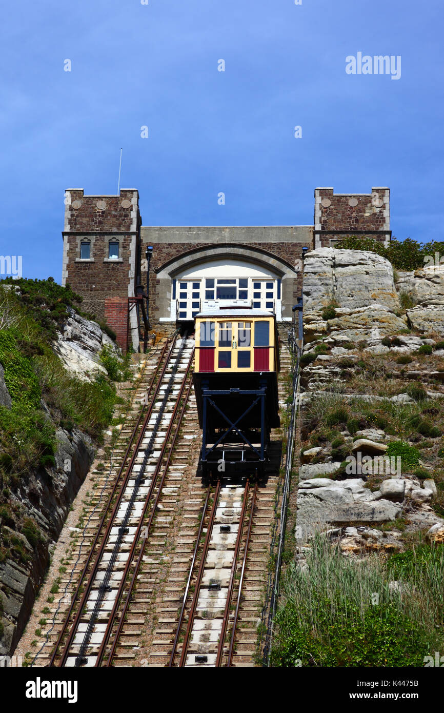 East Hill Lift funicolare e Upper Station edificio sopra Old Town, Hastings, East Sussex, Inghilterra, Regno Unito Foto Stock