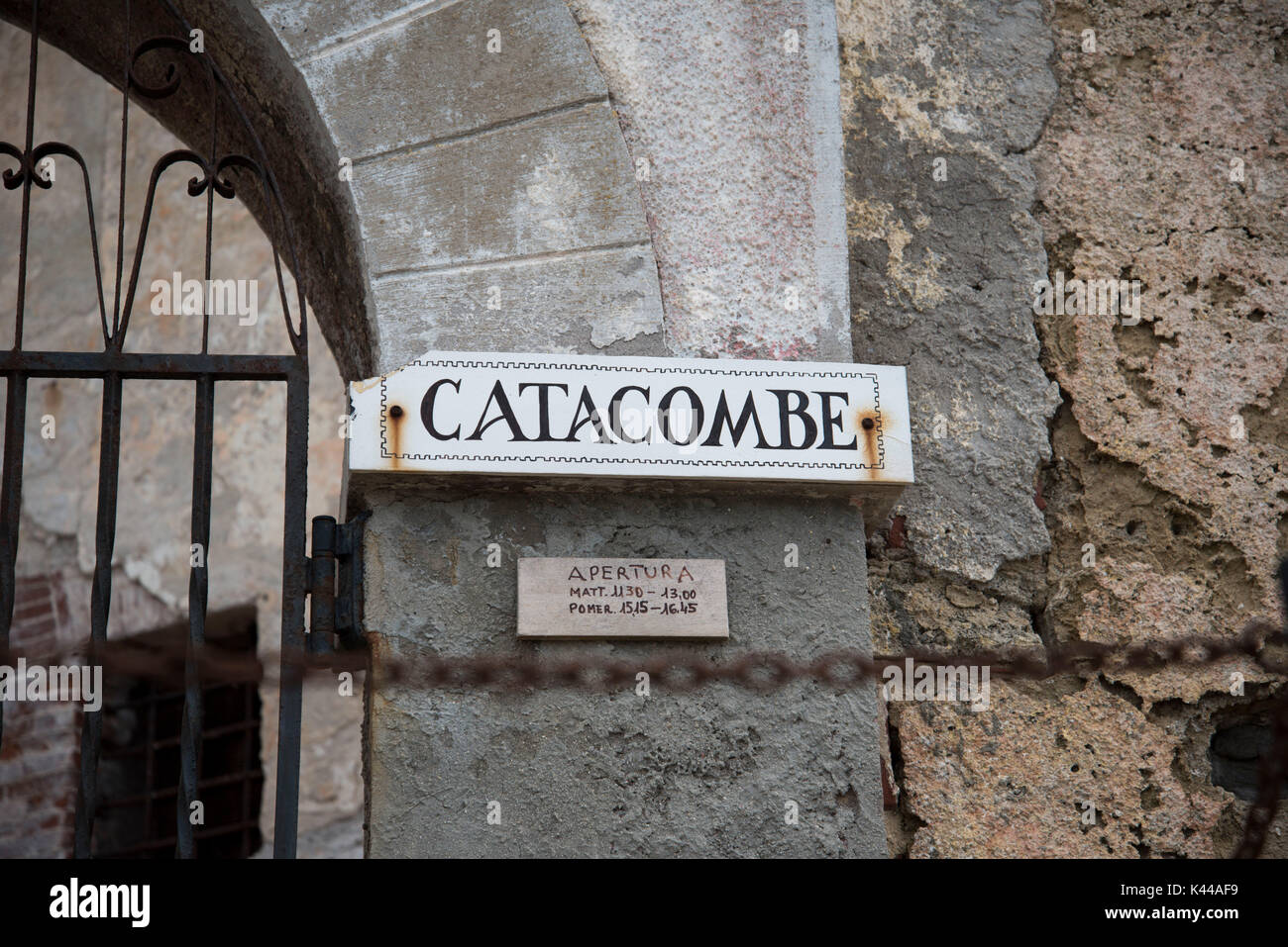 Isola di Pianosa, Parco Nazionale Arcipelago Toscano, Toscana, Italia, catacomba gate Foto Stock