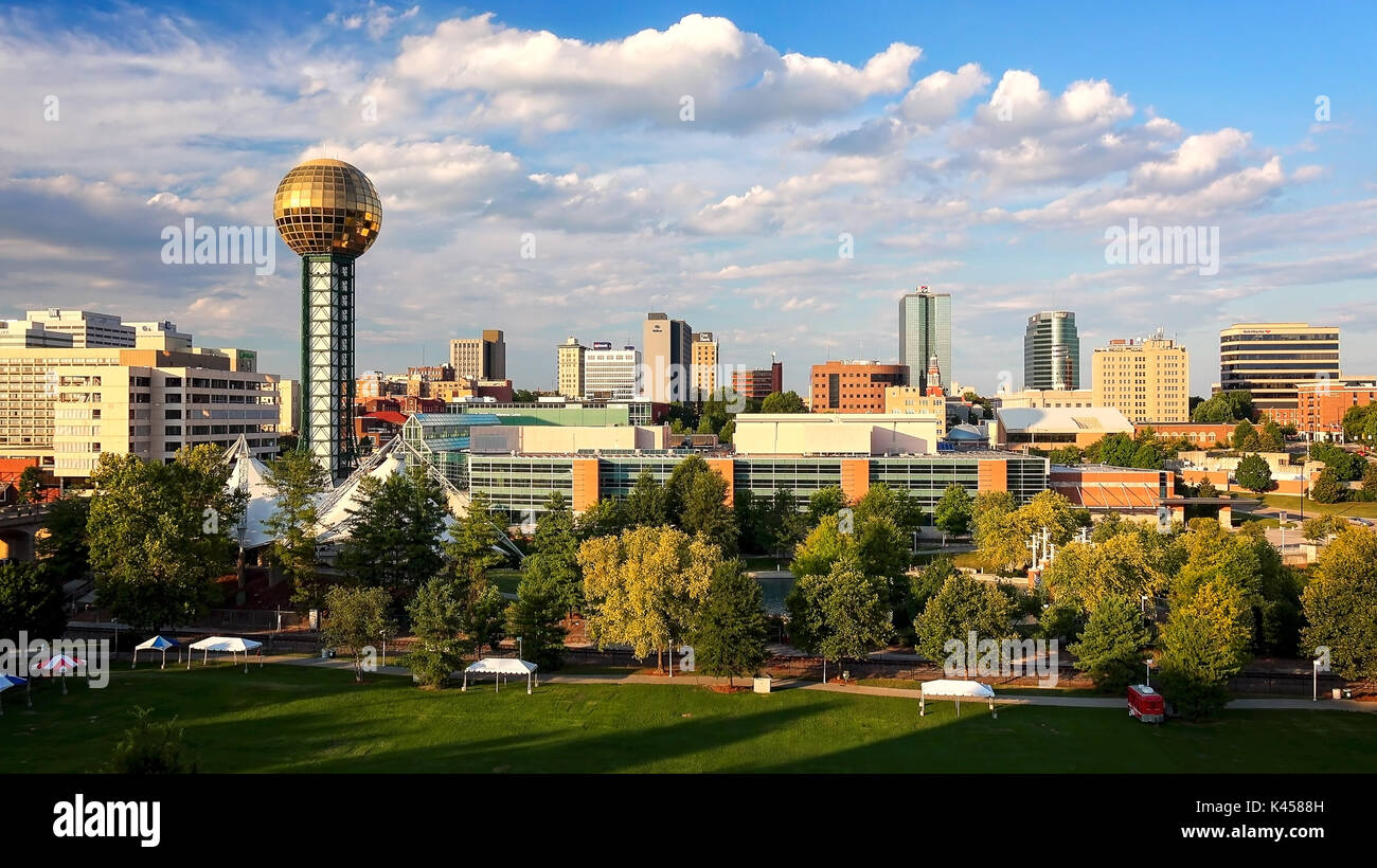 Knoxville, Tennessee skyline della città nel tardo pomeriggio, cityscape Foto Stock