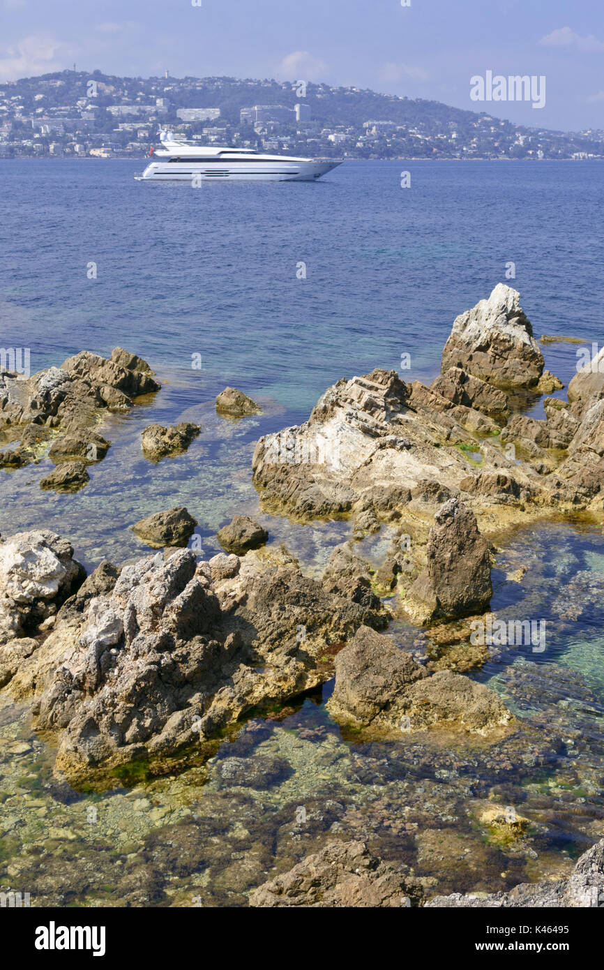 Baia con rocce, île sainte-marguerite, Francia Foto Stock