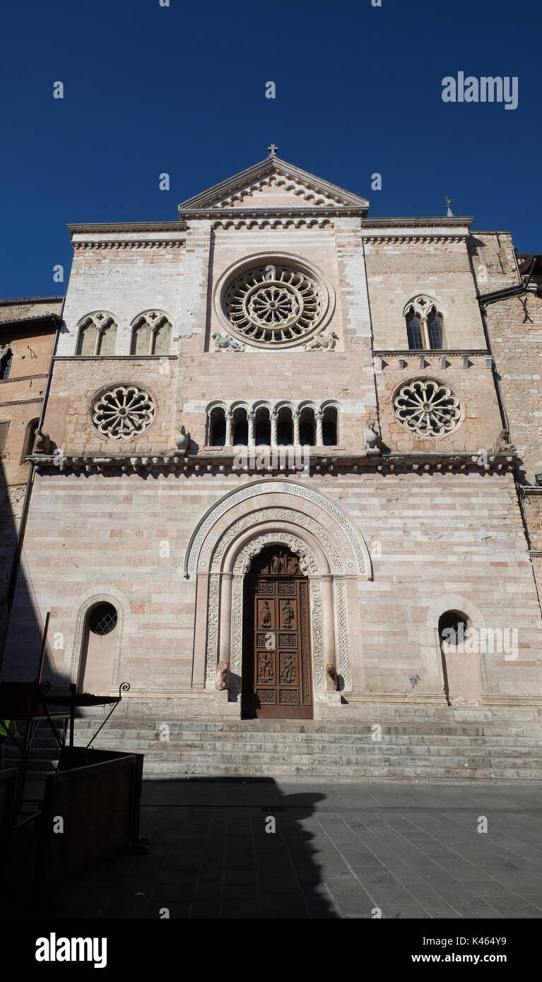 La Cattedrale di Foligno (o la Cattedrale di San Feliciano,XII secolo), in Piazza della Repubblica, Foligno, Umbria, Italia Foto Stock