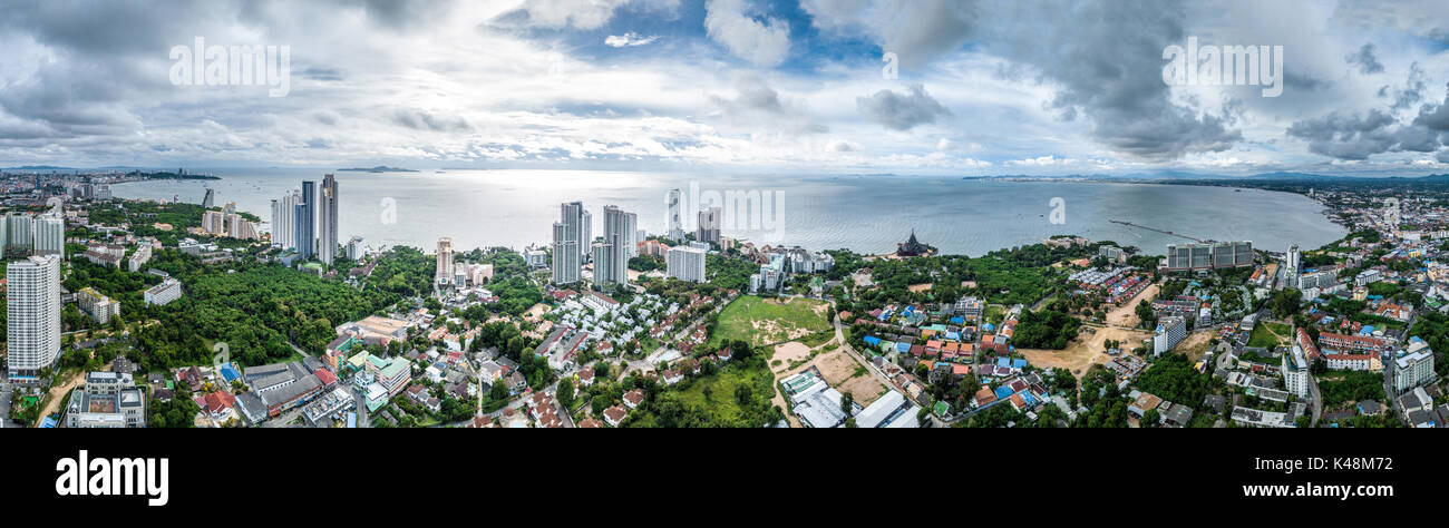 Vista aerea panorama della spiaggia di Pattaya in Thailandia Foto Stock