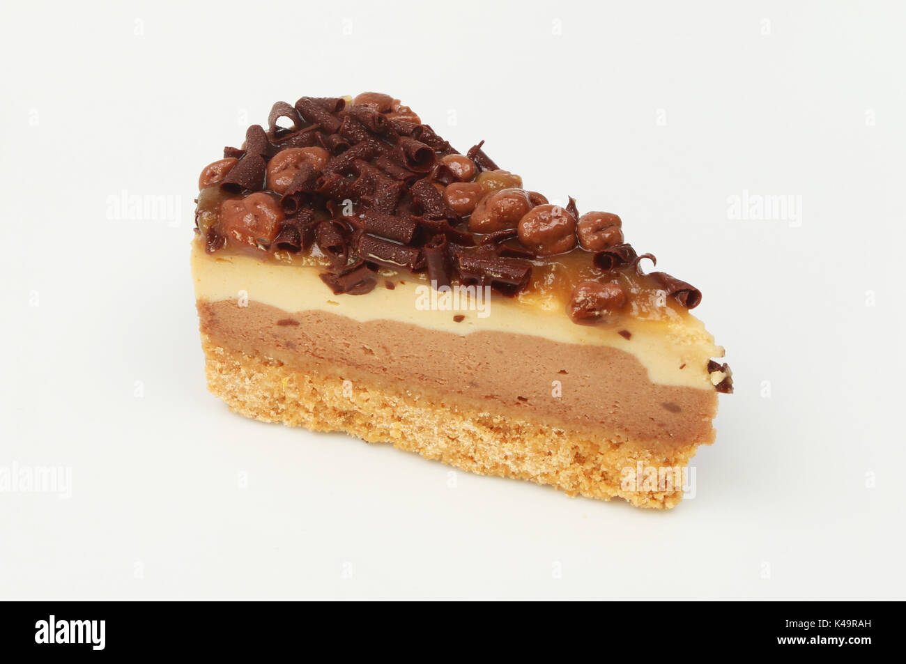 Cioccolato e nido cheesecake su una piastra Foto Stock
