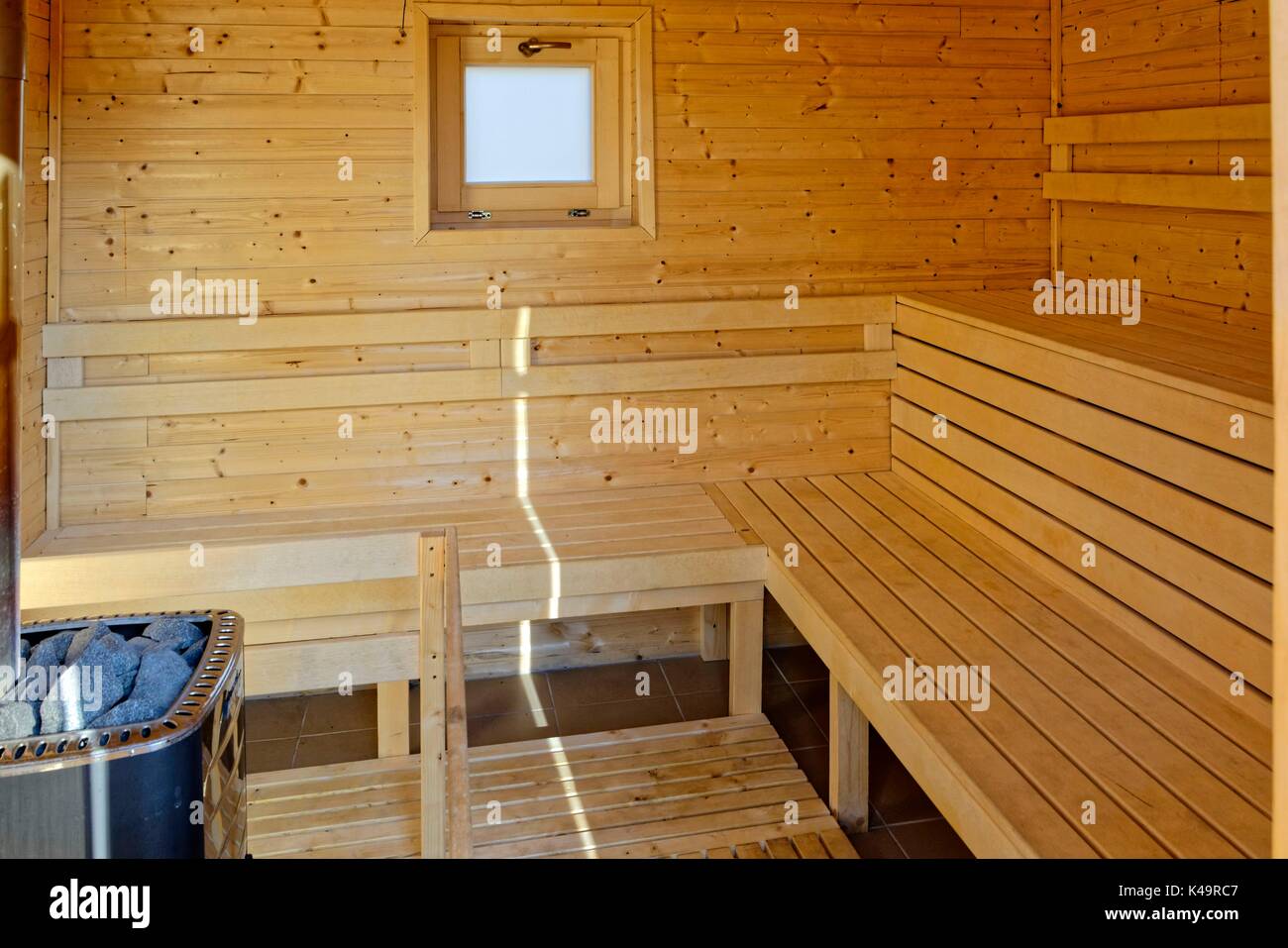 Sauna in legno interno Foto Stock