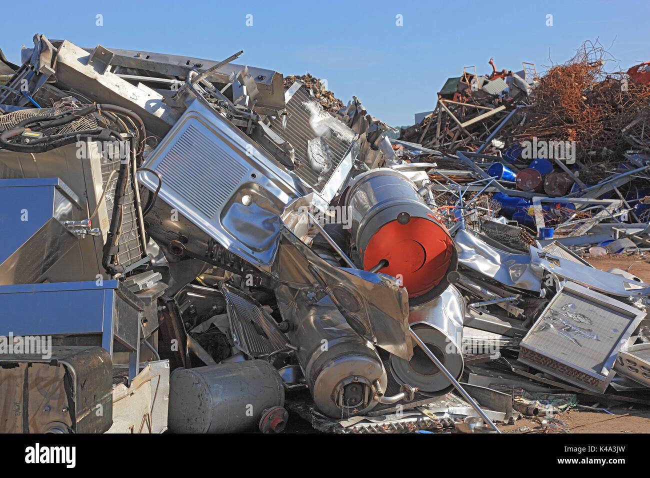Cantiere di rottami, rifiuti di metallo azioni in una società di riciclaggio, Schrottplatz, Metallabfaelle Lager in einem Recyclingbetrieb Foto Stock