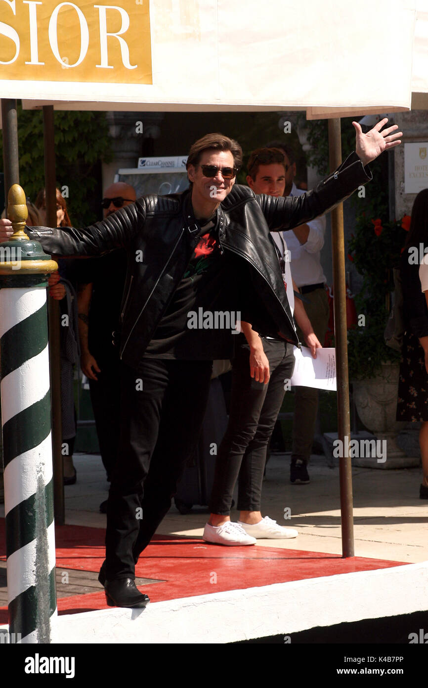 Venezia, Italia. 05 Sep, 2017. Jim Carrey è visto durante la 74a Mostra del Cinema di Venezia il 5 settembre 2017 a Venezia, Italia. Credito: Graziano Quaglia/Alamy Live News Foto Stock