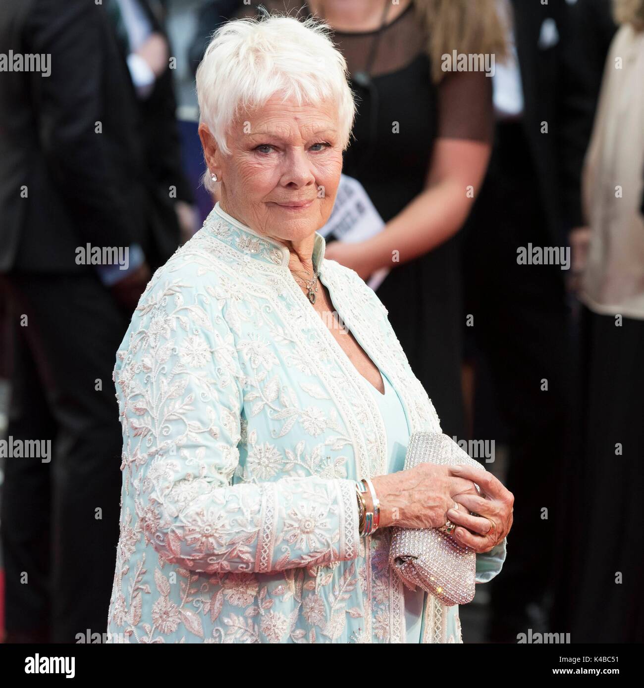 London, Regno Unito di Gran Bretagna e Irlanda del Nord. 05 Sep, 2017. Judi Dench assiste Victoria & ABDUL - UK Premiere - Londra, Inghilterra (05/09/2017) | utilizzo del credito in tutto il mondo: dpa/Alamy Live News Foto Stock