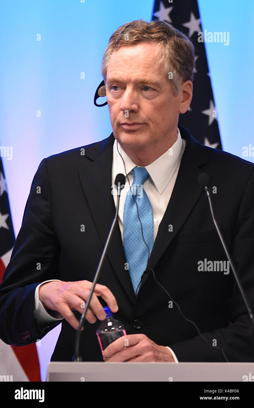 Città del Messico. 05 Sep, 2017. Rappresentante commerciale degli Stati Uniti Robert Lighthizer parla durante la conferenza stampa del NAFTA negoziati. La NAFTA (Accordo di libero scambio nordamericano) è firmato un accordo tra gli Stati Uniti e il Canada e il Messico, per creare un commercio trilaterale blocco fra i 3 paesi in America del Nord. Città del Messico il 05 settembre 2017. Credito: SOPA Immagini limitata/Alamy Live News Foto Stock