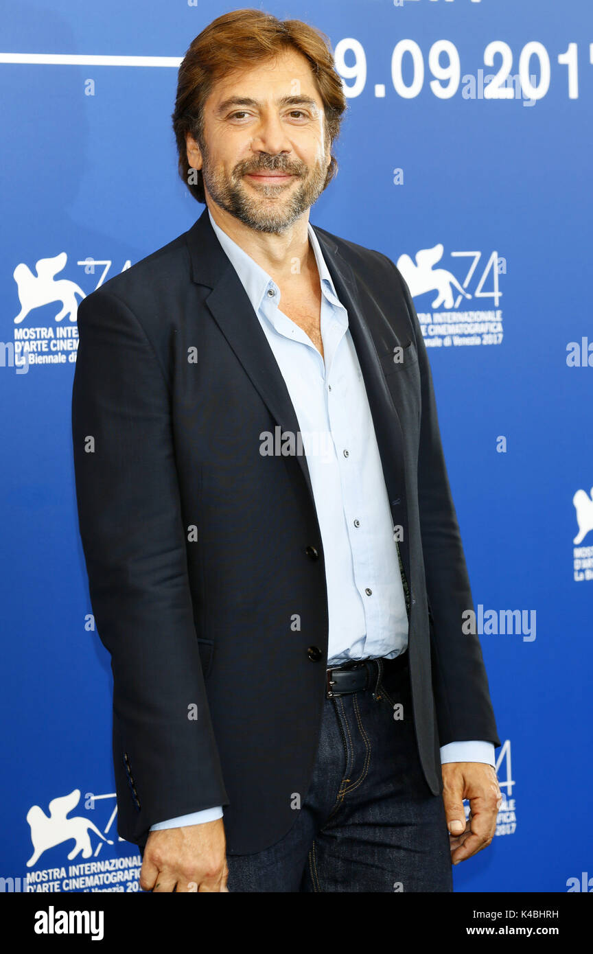 Venezia, Italien. 05 Sep, 2017. Javier Bardem durante il 'Maltri!' photocall a 74a Venice International Film Festival presso il Palazzo del Casinò su Settembre 05, 2017 a Venezia, Italia | Verwendung weltweit/picture alliance Credit: dpa/Alamy Live News Foto Stock