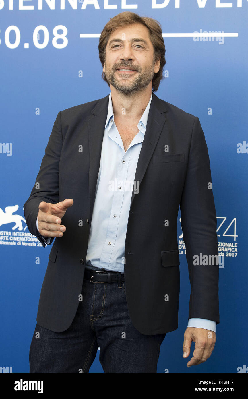 Venezia, Italien. 05 Sep, 2017. Javier Bardem durante il 'Maltri!' photocall a 74a Venice International Film Festival presso il Palazzo del Casinò su Settembre 05, 2017 a Venezia, Italia | Verwendung weltweit/picture alliance Credit: dpa/Alamy Live News Foto Stock