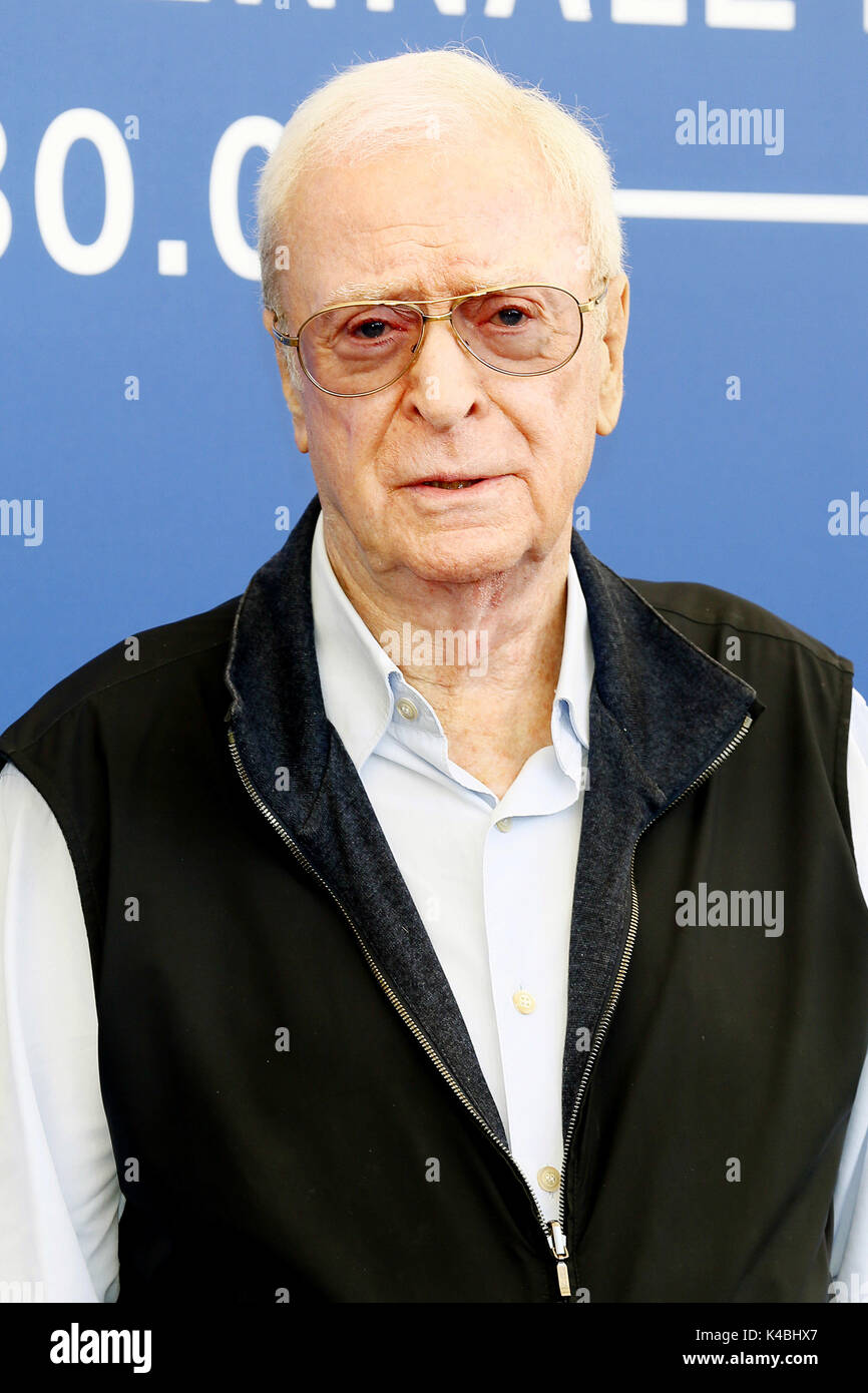 Venezia, Italia. 05 Sep, 2017. Michael Caine durante il 'My Generation' photocall a 74a Venice International Film Festival presso il Palazzo del Casinò su Settembre 05, 2017 a Venezia, Italia | Verwendung weltweit/picture alliance Credit: dpa/Alamy Live News Foto Stock