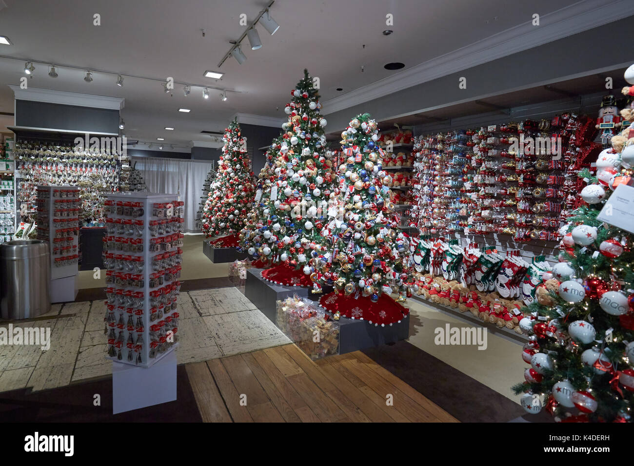 Decorazioni Natale New York.I Grandi Magazzini Macy Interno Le Decorazioni Di Natale Area In New York Foto Stock Alamy