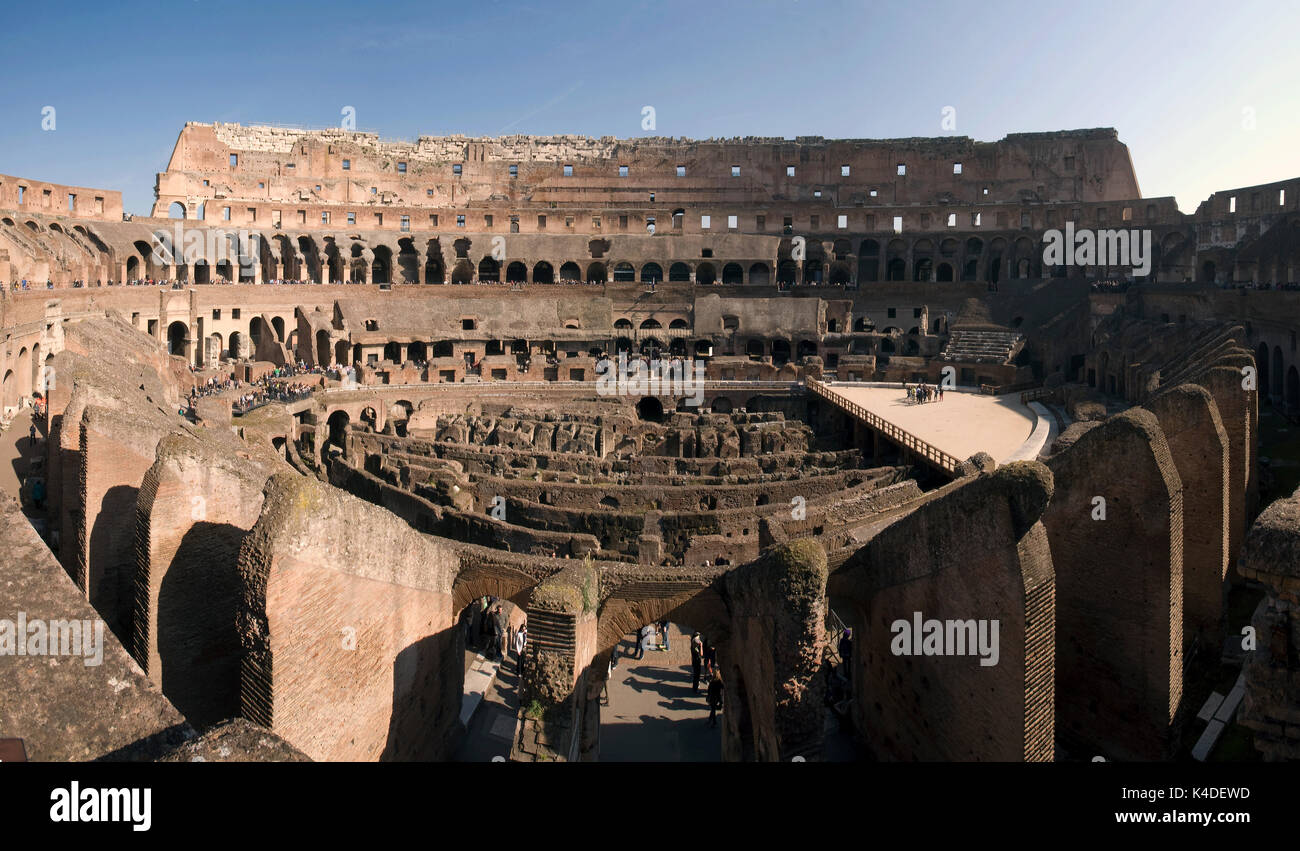 Colosseo a Roma Foto Stock