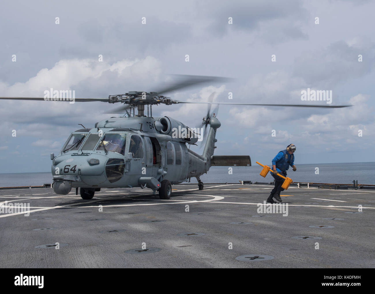 MH-60R Preparazione di decollo Foto Stock