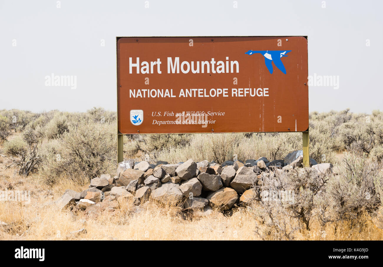 Cartello marrone Hart rifugio di montagna ingresso Oregon America del Nord Foto Stock