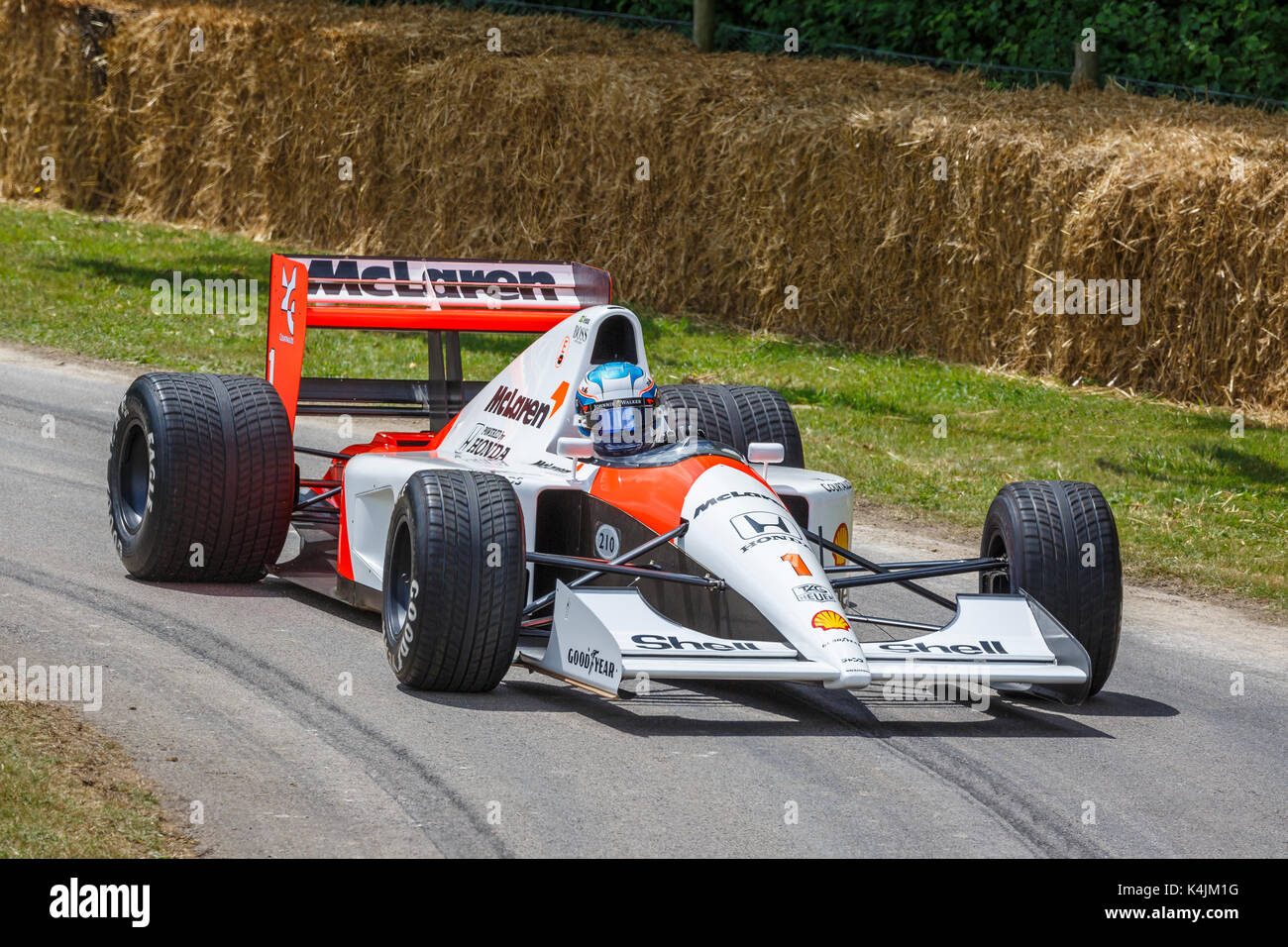 1991 mclaren honda MP4/6 f1 auto con conducente Nyck de Vries al 2017 Goodwood Festival of Speed, sussex, Regno Unito. Foto Stock