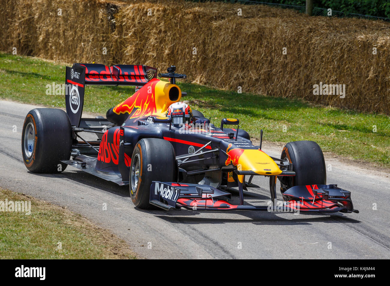 2011 red bull-renault rb7 f1 auto con conducente pierre gasly al 2017 Goodwood Festival of Speed, sussex, Regno Unito. Foto Stock