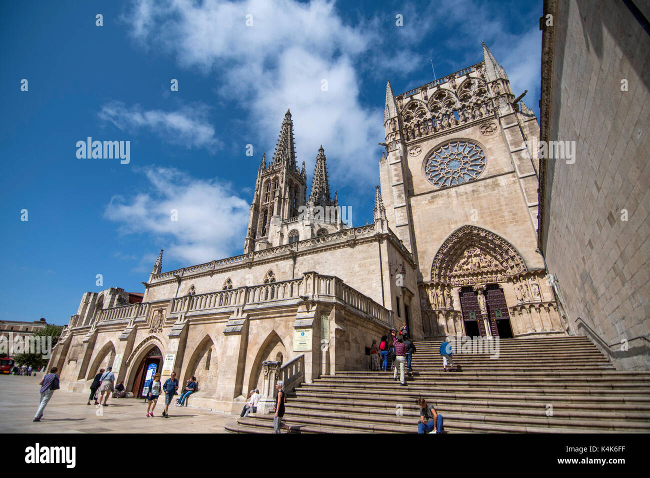 Burgos, Spagna. 6 Settembre, 2017. Giorno chiaro sulla Cattedrale di Sait Maria di Burgos il 6 settembre 2017 a Burgos, Spagna. ©David Gato/Alamy Live News Foto Stock