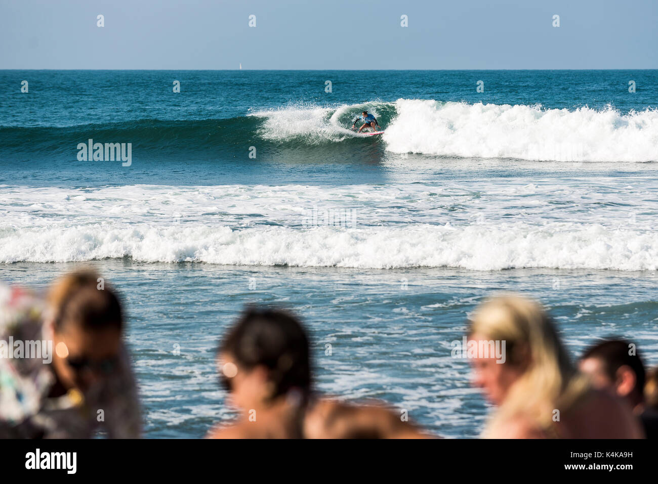 San Clemente, STATI UNITI D'AMERICA. 06 Sep, 2017. Primo Round del surf al 2017 Swatch donna Pro in basso a tralicci, San Onofre State Beach, San Clamente, CA il 06 settembre 2017. Surfer: Carissa Moore (USA-Hawaii). Credito: Benjamin Ginsberg/Alamy Live News Foto Stock