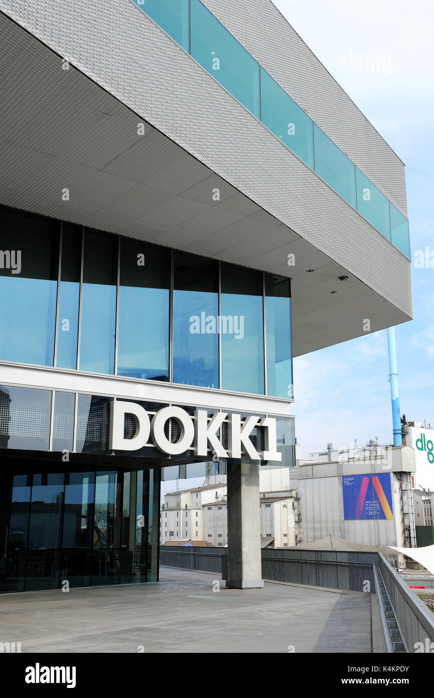 L'ingresso alla Dokk1, una nuova cultura e casa multimediale ad Aarhus in Danimarca. Foto Stock