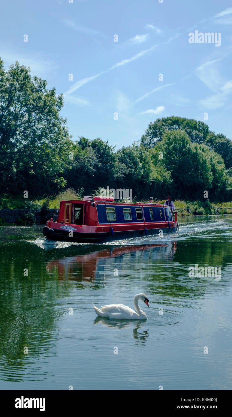 Gloucester e Nitidezza Canal at Purton Gloucestershire England Regno Unito Foto Stock