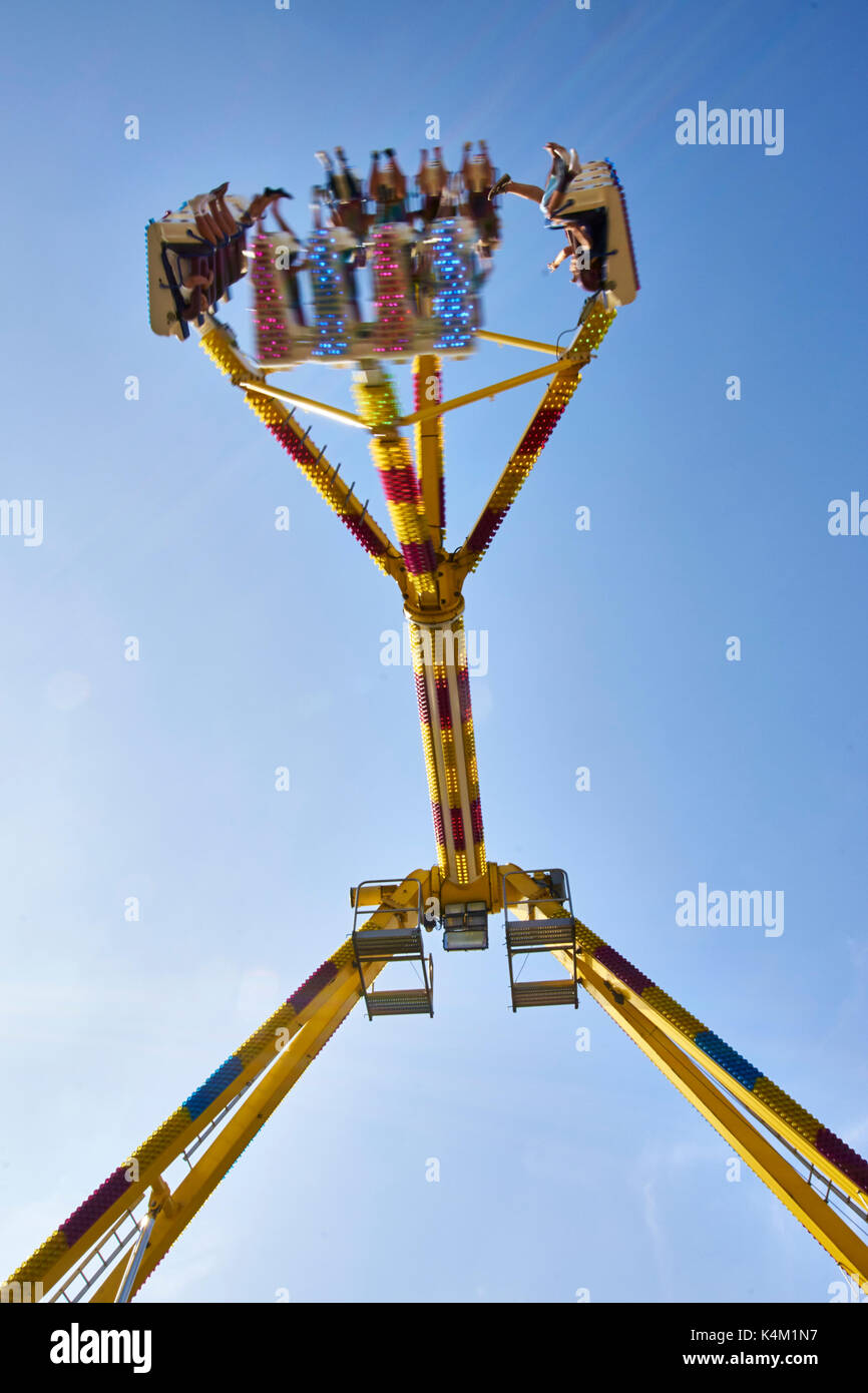 Il pendolo, Fairground Ride, Guernsey, West Show, Orticoltura e Agricoltura Foto Stock