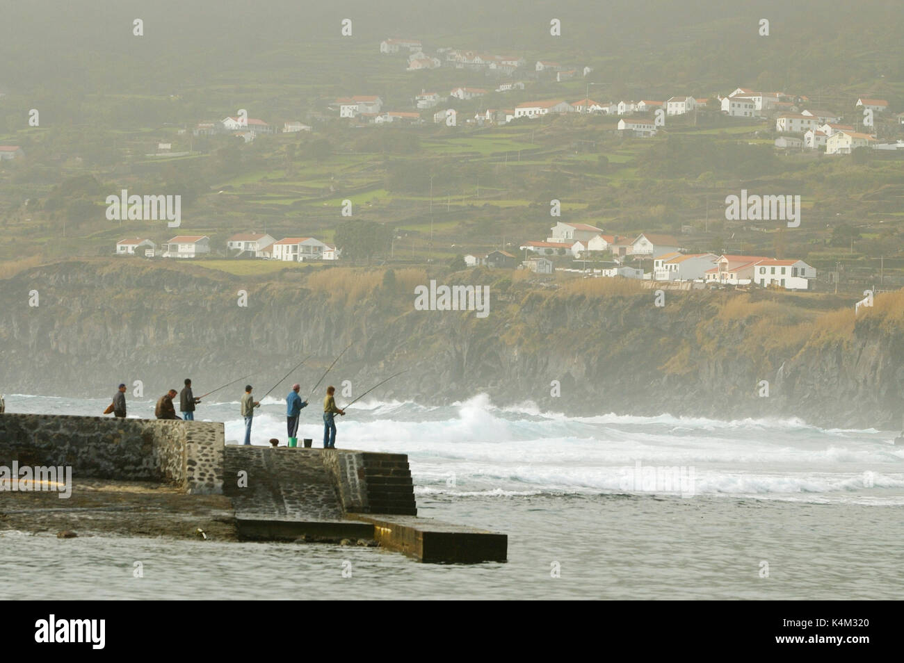 Pescatori a Lages do Pico. Isole Azzorre, Portogallo Foto Stock