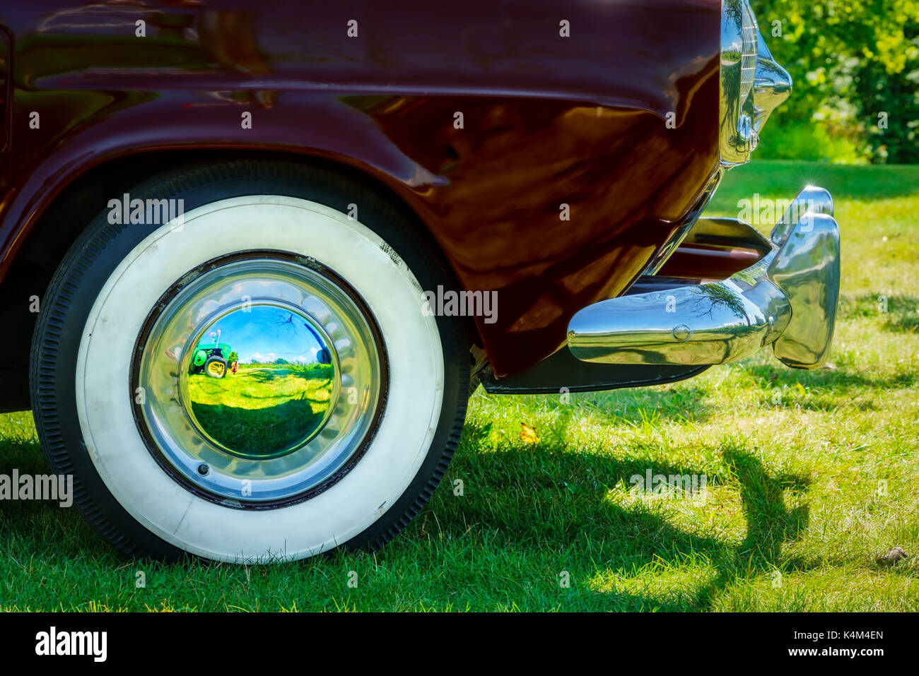 Un classico americano seduto su una strada di Wisconsin. Foto Stock