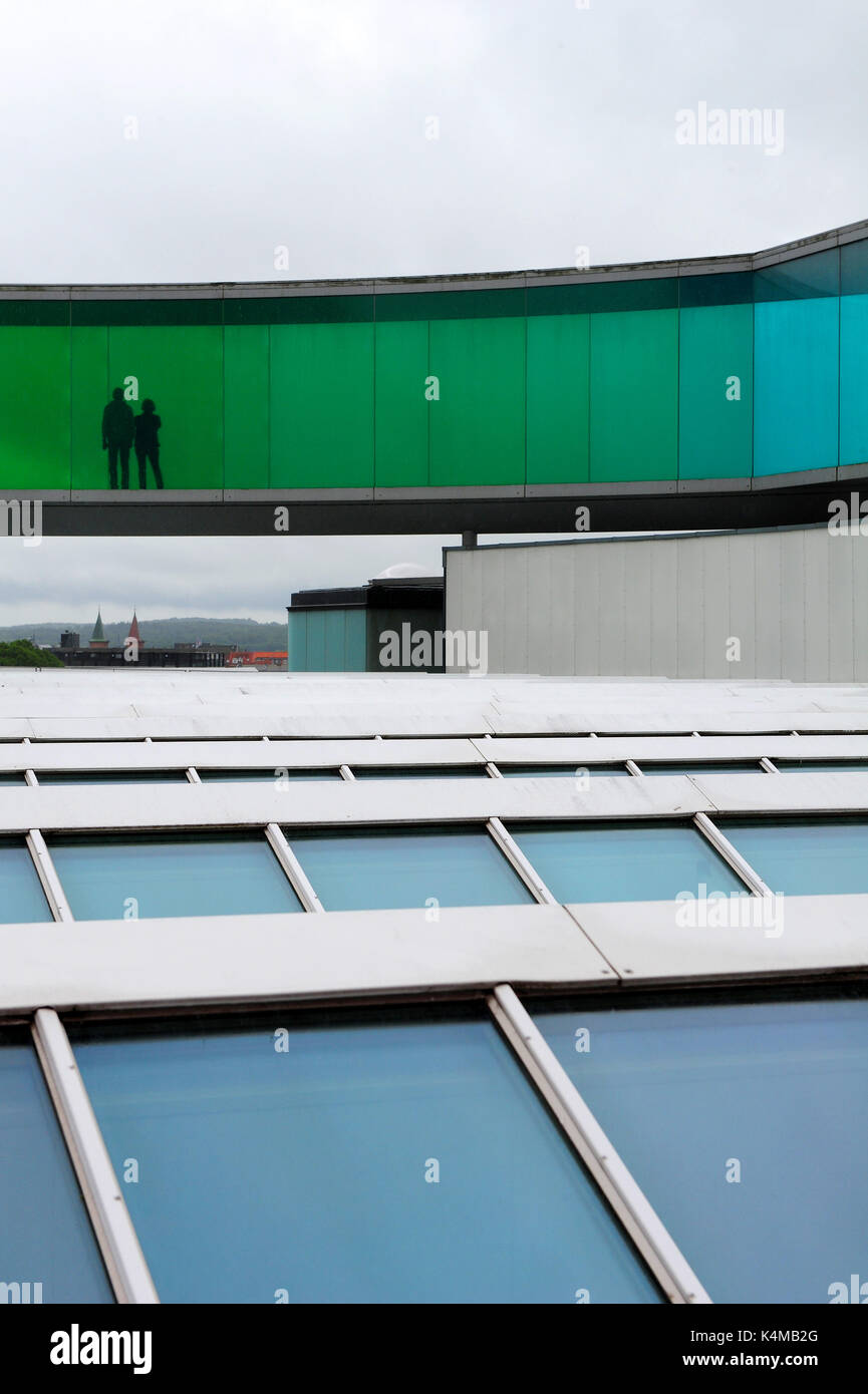 "Il Panorama Arcobaleno", Olafur Eliasson la spettacolare opera d'arte sul tetto del ARoS Kunstmuseum ad Aarhus in Danimarca Foto Stock