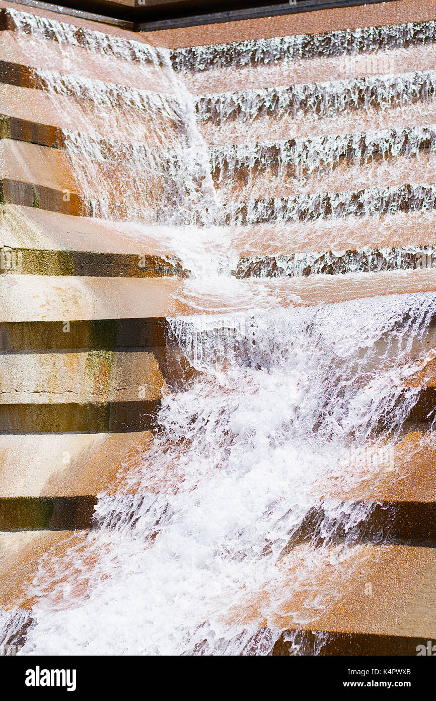 Foto di acqua in movimento a Fort Worth giardini d'acqua. Foto Stock