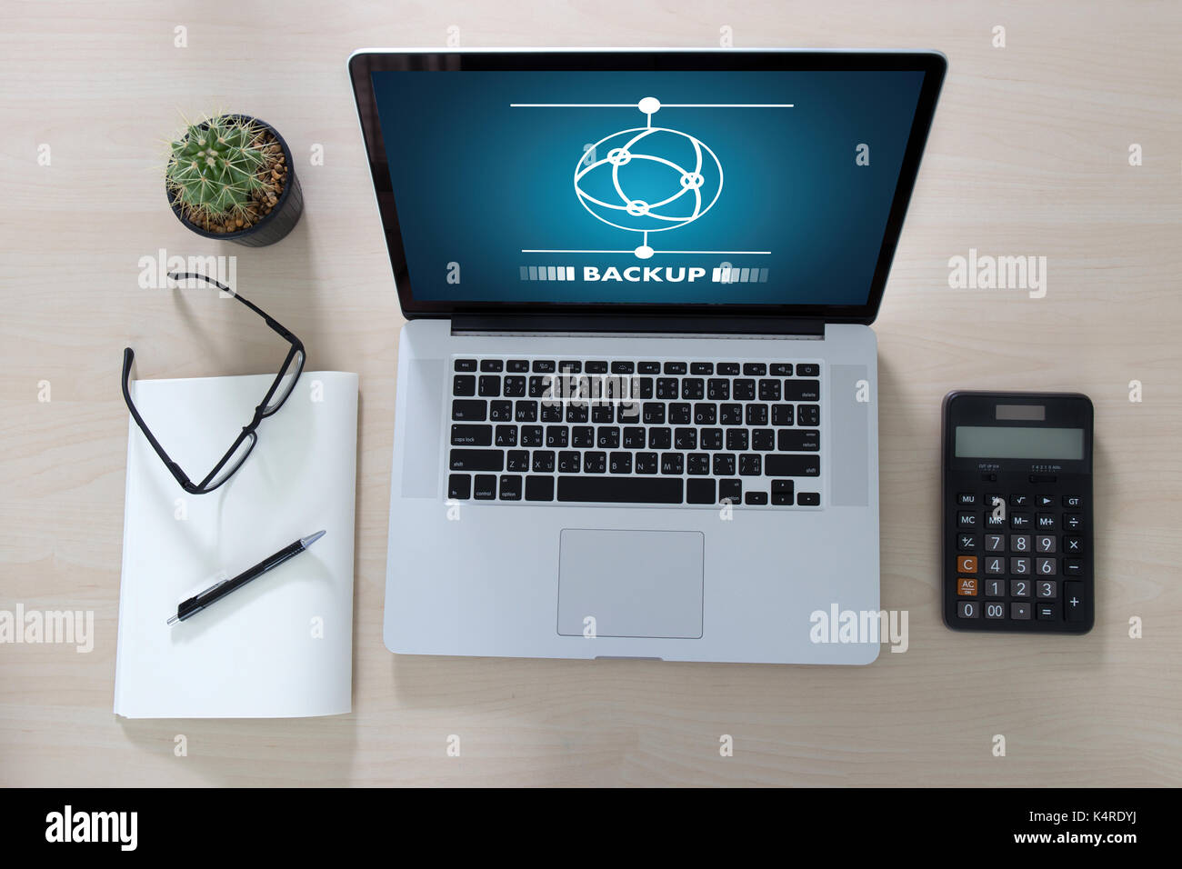 Live streaming backup download di copie di dati di elaborazione dati digitali trasferimento , lo streaming di file di download Foto Stock