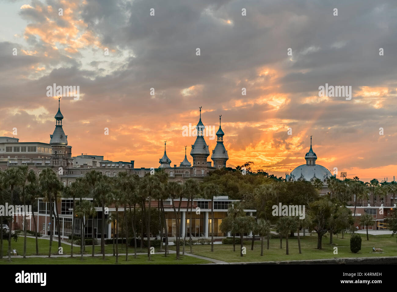 Università di Tampa college campus skyline al tramonto a Tampa, Florida, Stati Uniti d'America. Foto Stock