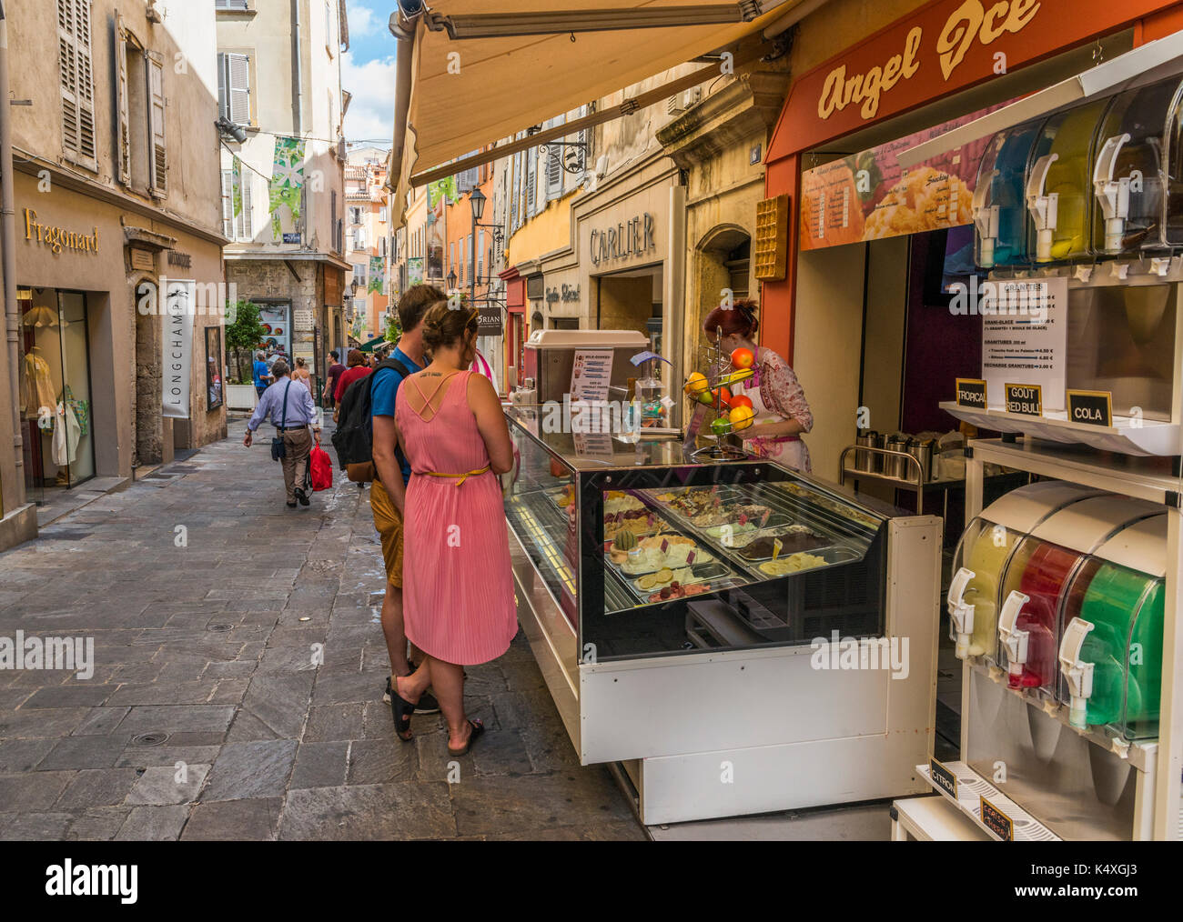 Grasse in Cote d'Azur, in Francia è considerata la capitale mondiale del profumo Foto Stock