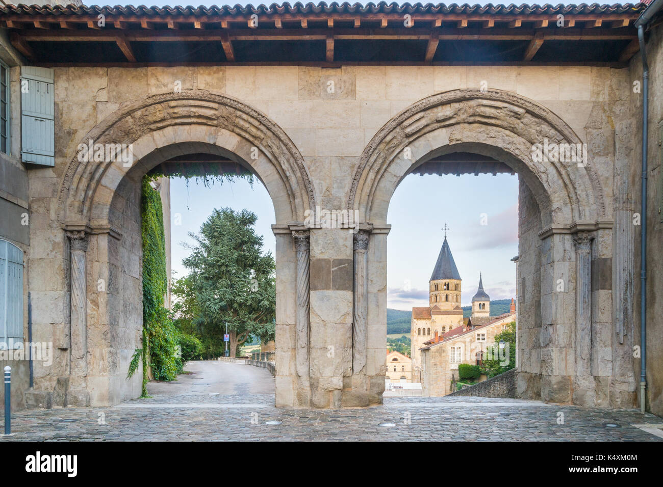 Vista della Chiesa dell'Abbazia di Cluny, Borgogna - Francia Foto Stock