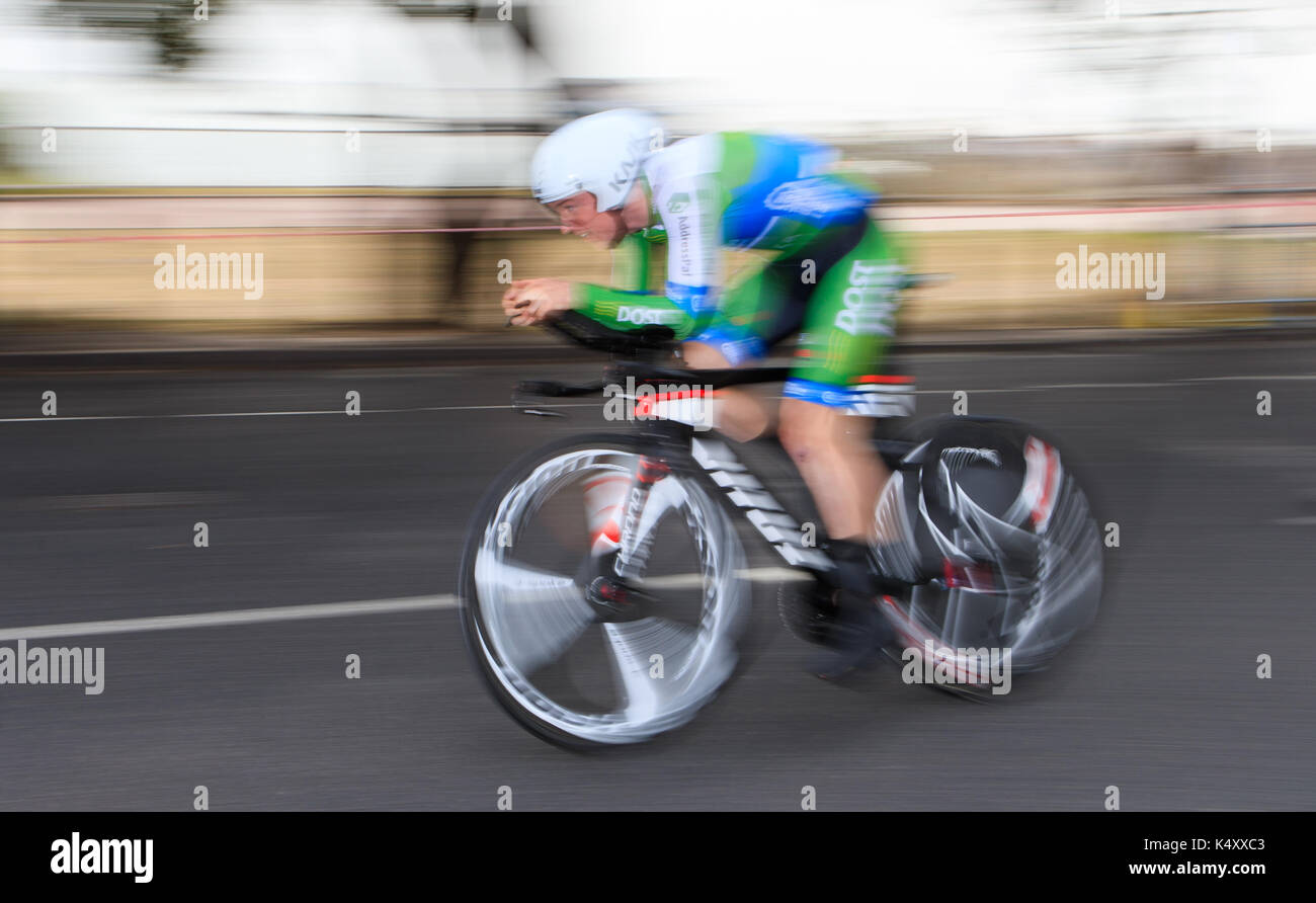 An Post - Chain Reaction's Matthew Teggart durante la quinta tappa dell'OVO Energy Tour della Gran Bretagna da Clacton a Clacton. PREMERE ASSOCIAZIONE foto. Data foto: Giovedì 7 settembre 2017. Vedi il tour in bicicletta della storia della Pennsylvania. Il credito fotografico deve essere: John Walton/PA Wire Foto Stock