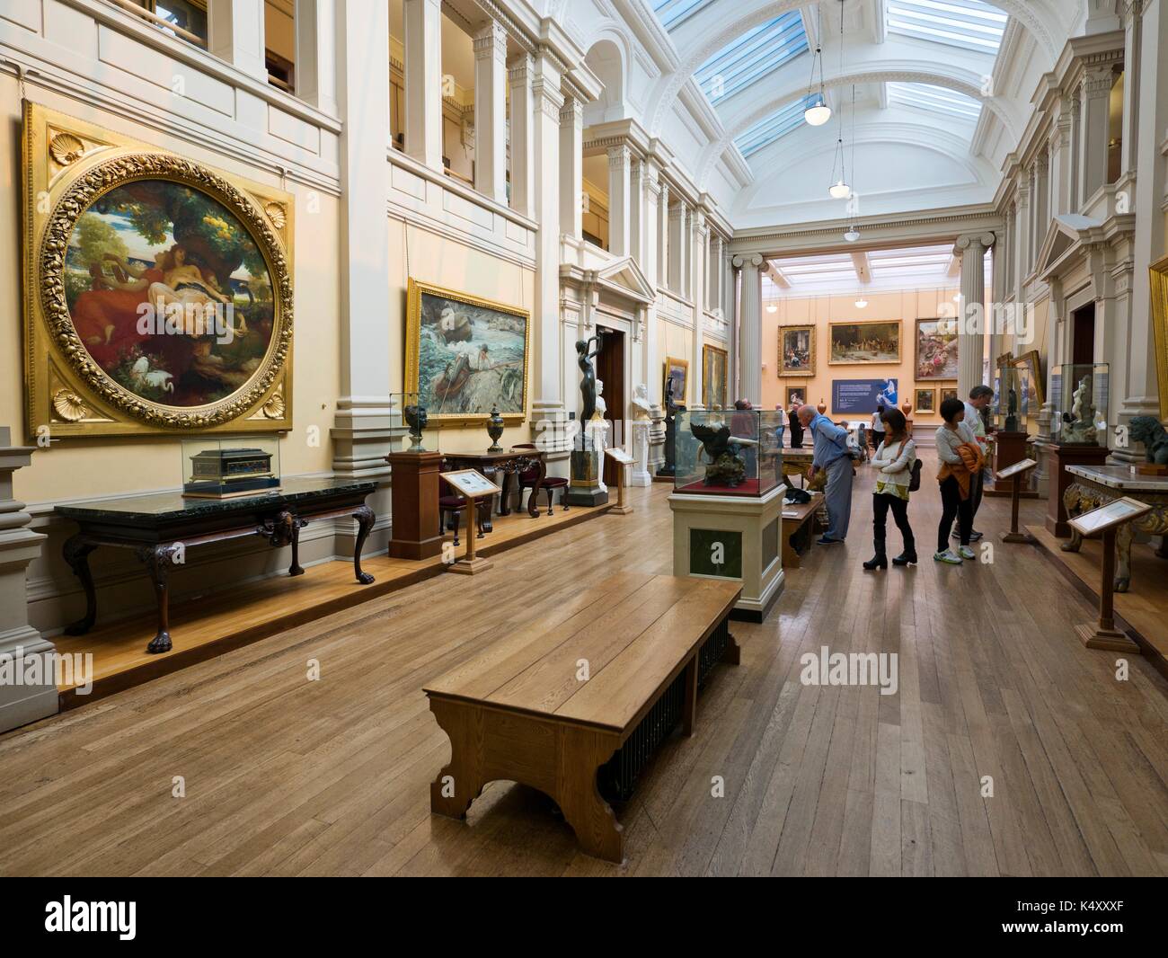La sala principale al Lady Lever Art Gallery, Port Sunlight, Merseyside. Foto Stock