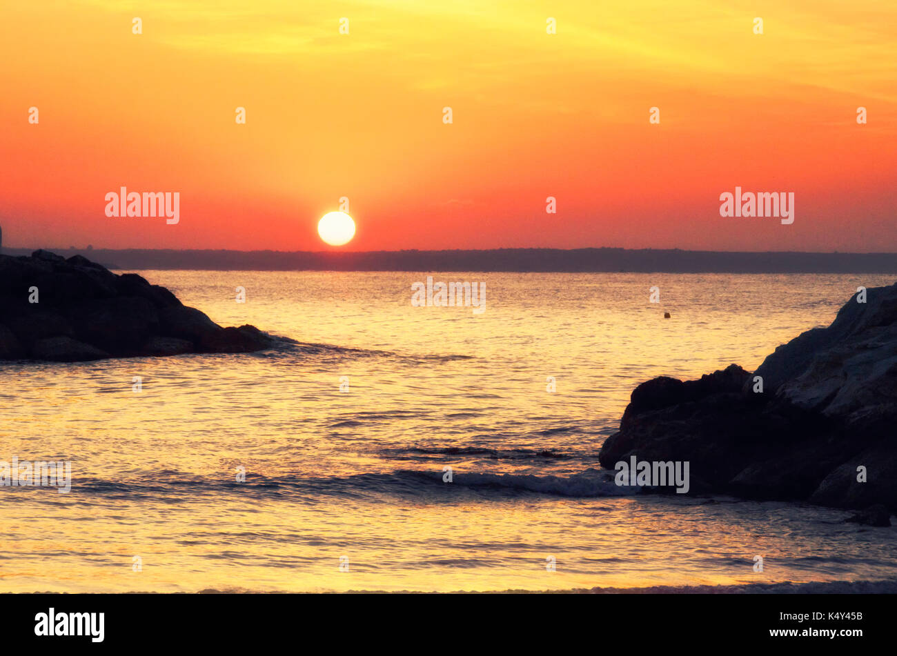 Bellissima alba su Larnaca, Cipro Foto Stock