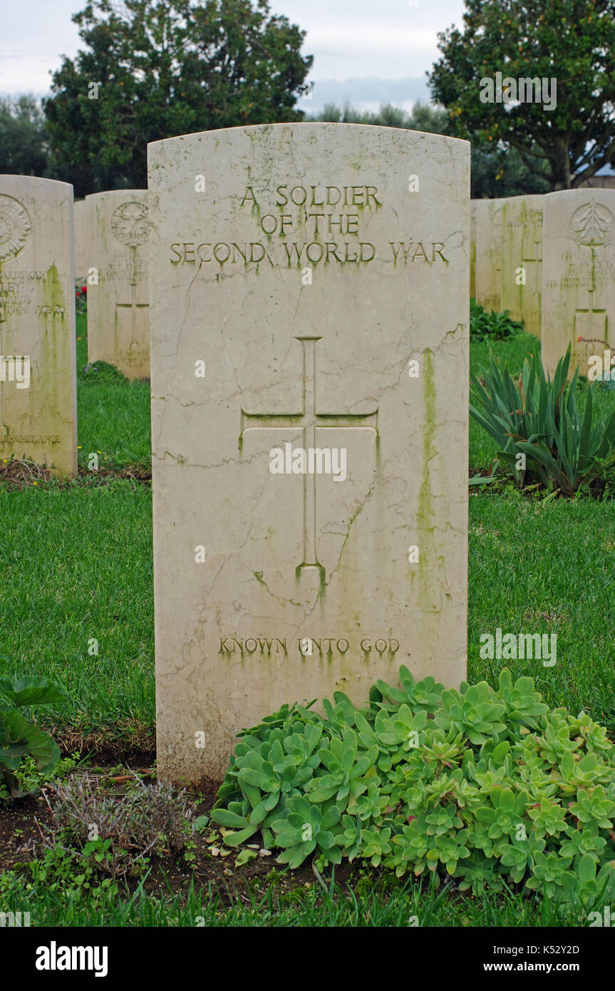 La seconda guerra mondiale: cimitero militare di Minturno (Italia) per i soldati del Commonwealth Foto Stock