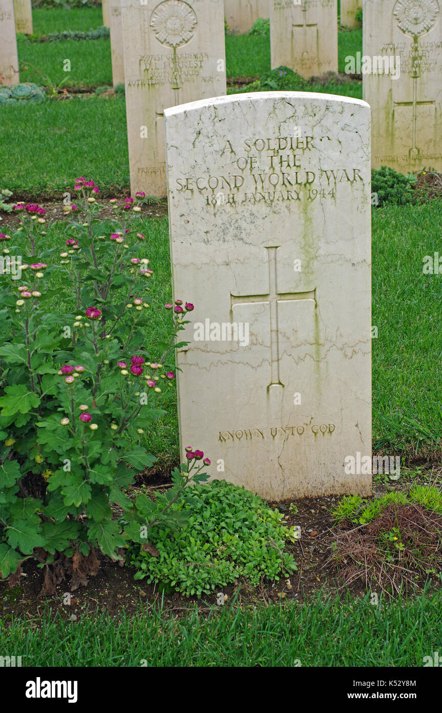 La seconda guerra mondiale: cimitero militare a minturno (Italia) per i soldati del Commonwealth Foto Stock