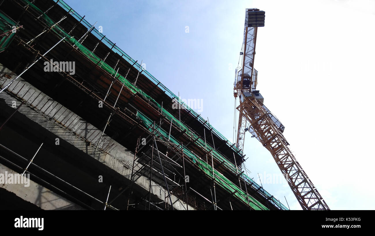 Malacca, Malesia - 25 febbraio 2017: sito in costruzione in corso a Malacca, Malesia durante il giorno. attività quotidiana è in corso. Foto Stock