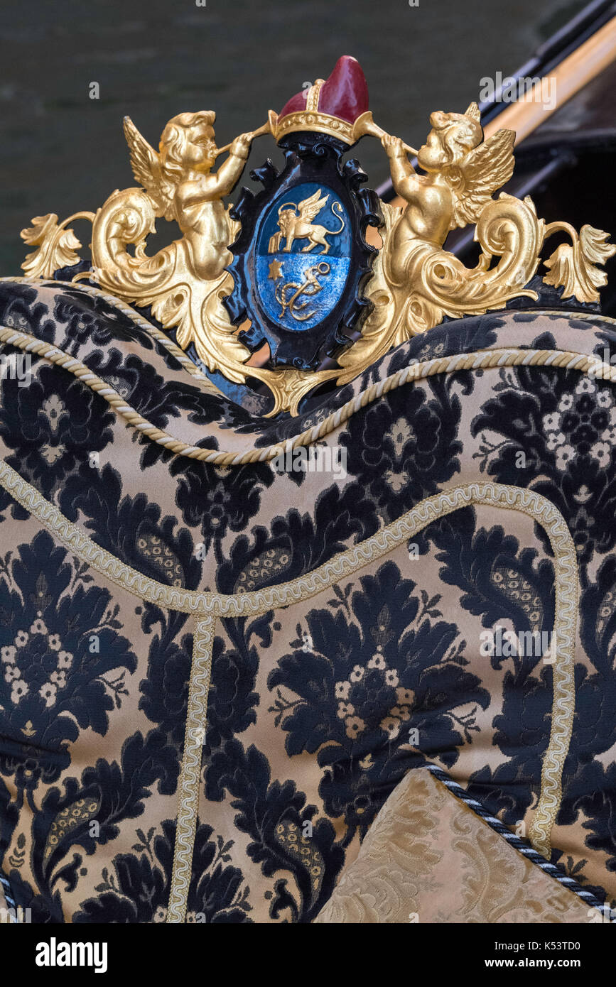Dettaglio di una gondola veneziana, Italia Foto Stock