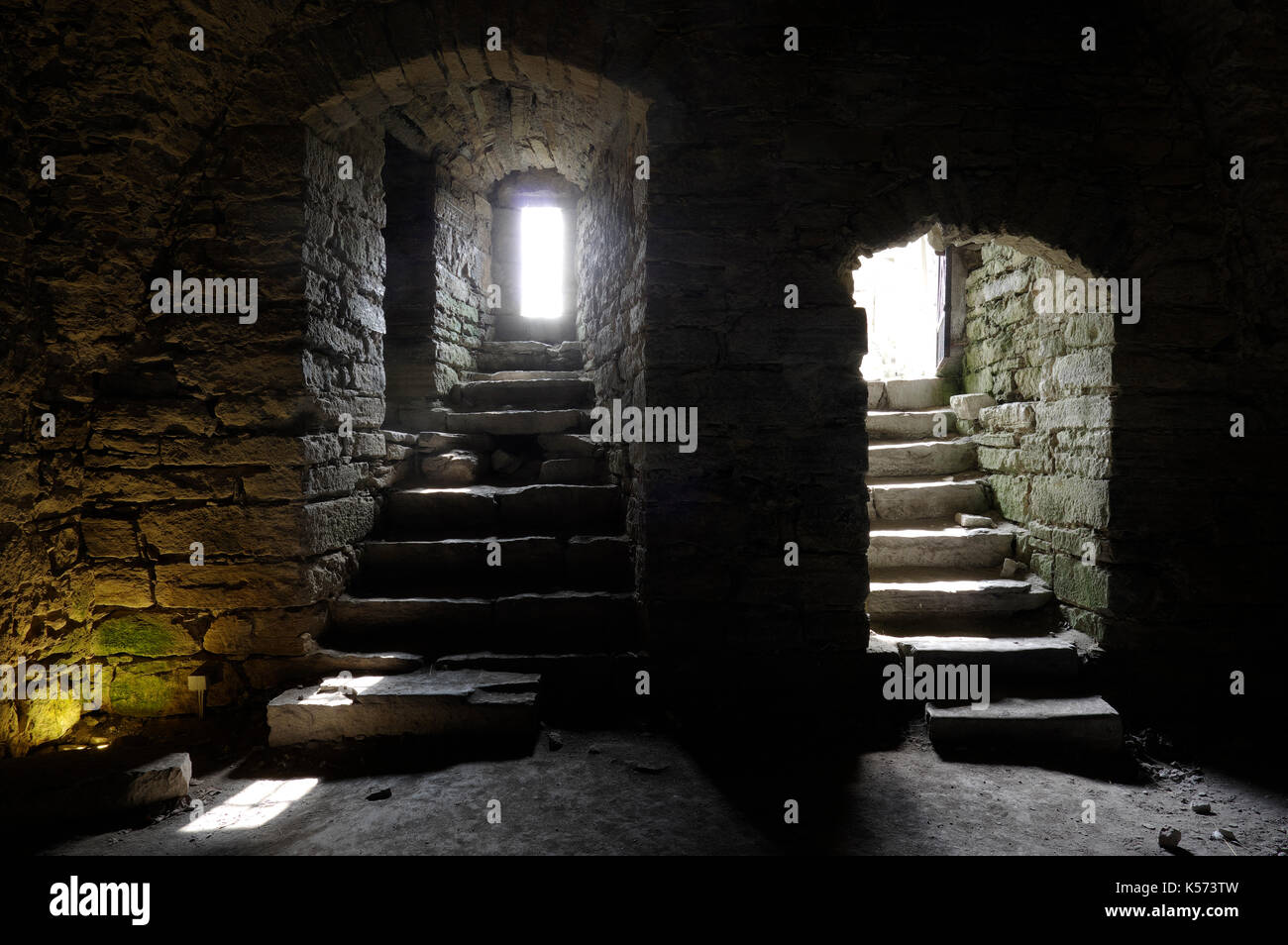 Il castello di maasilinna. vista interna. orissaare parrocchia, saare county, Estonia. Il 30 agosto 2017 Foto Stock