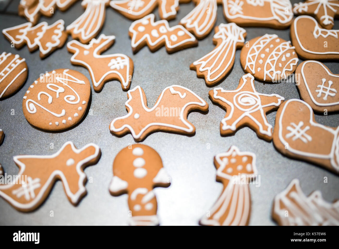 Decorate gingerbread per la vigilia di Natale Foto Stock