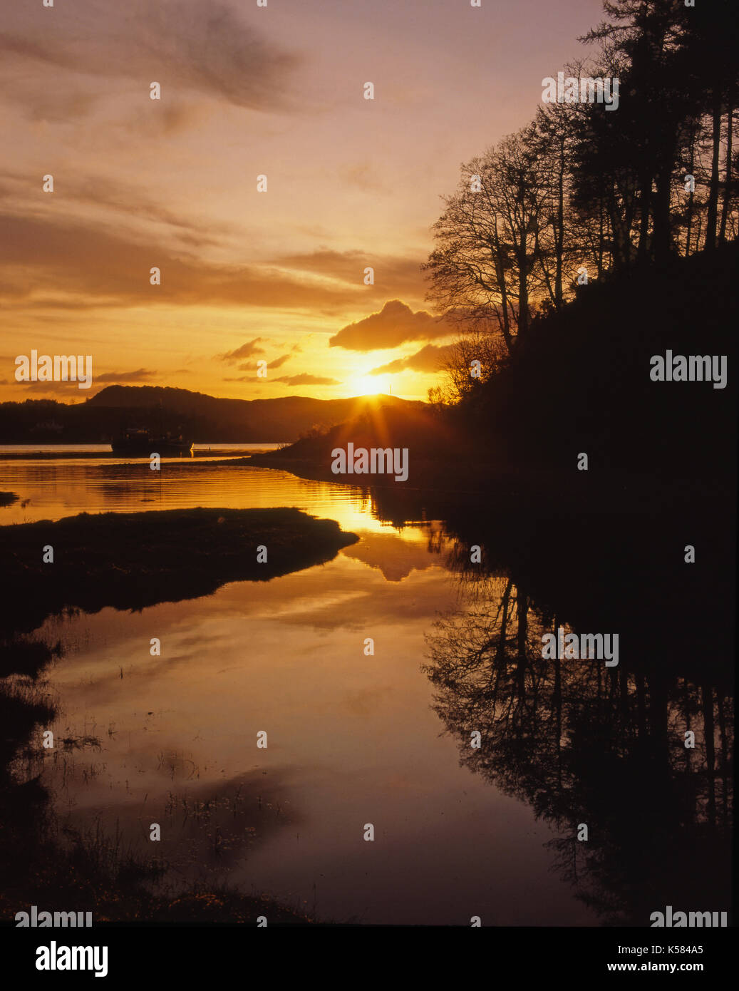 Tramonto sul loch etive, Argyll Foto Stock