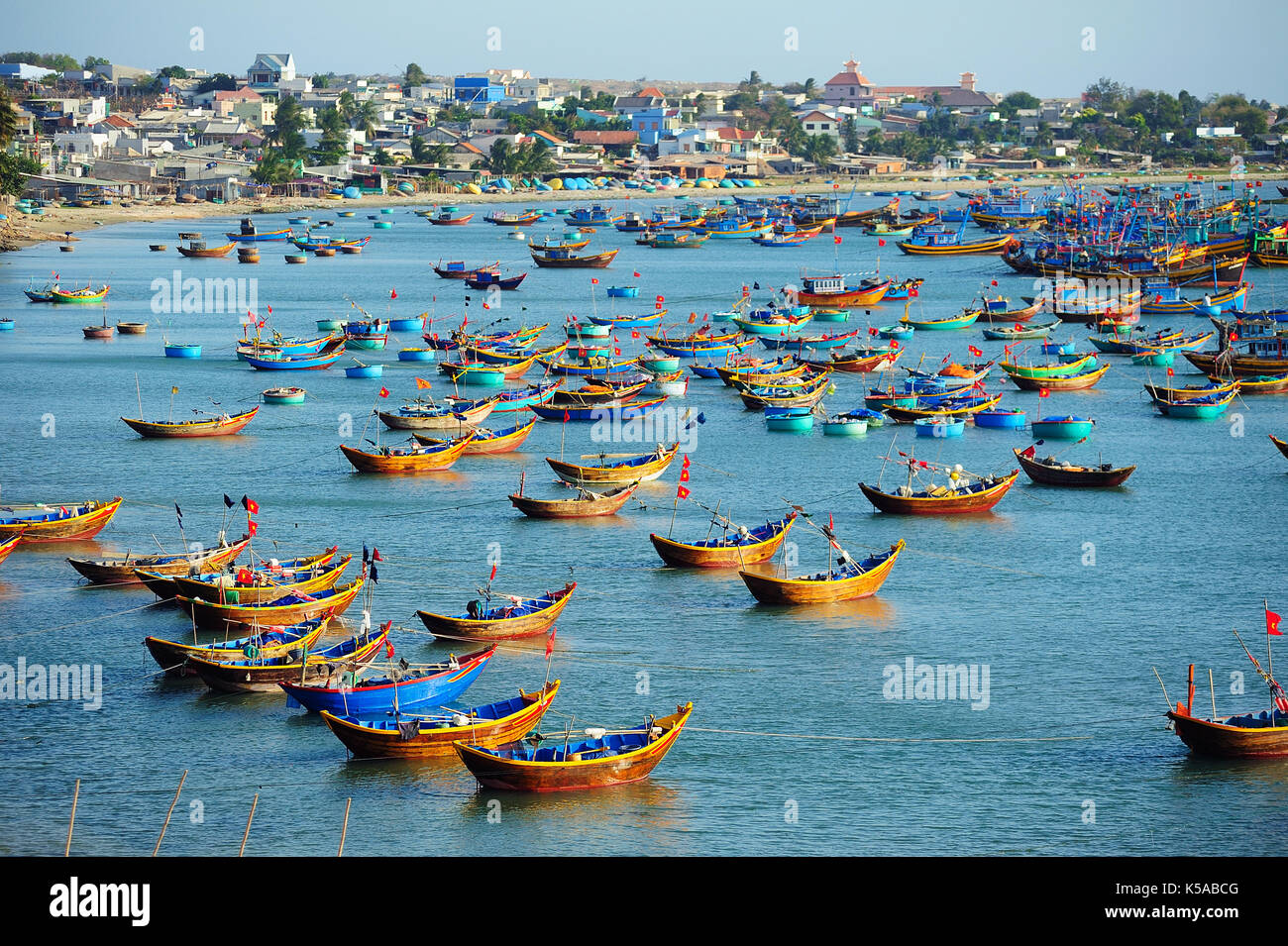 Villaggio di Pescatori harbour scenario in Mui Ne,Vietnam. Foto Stock